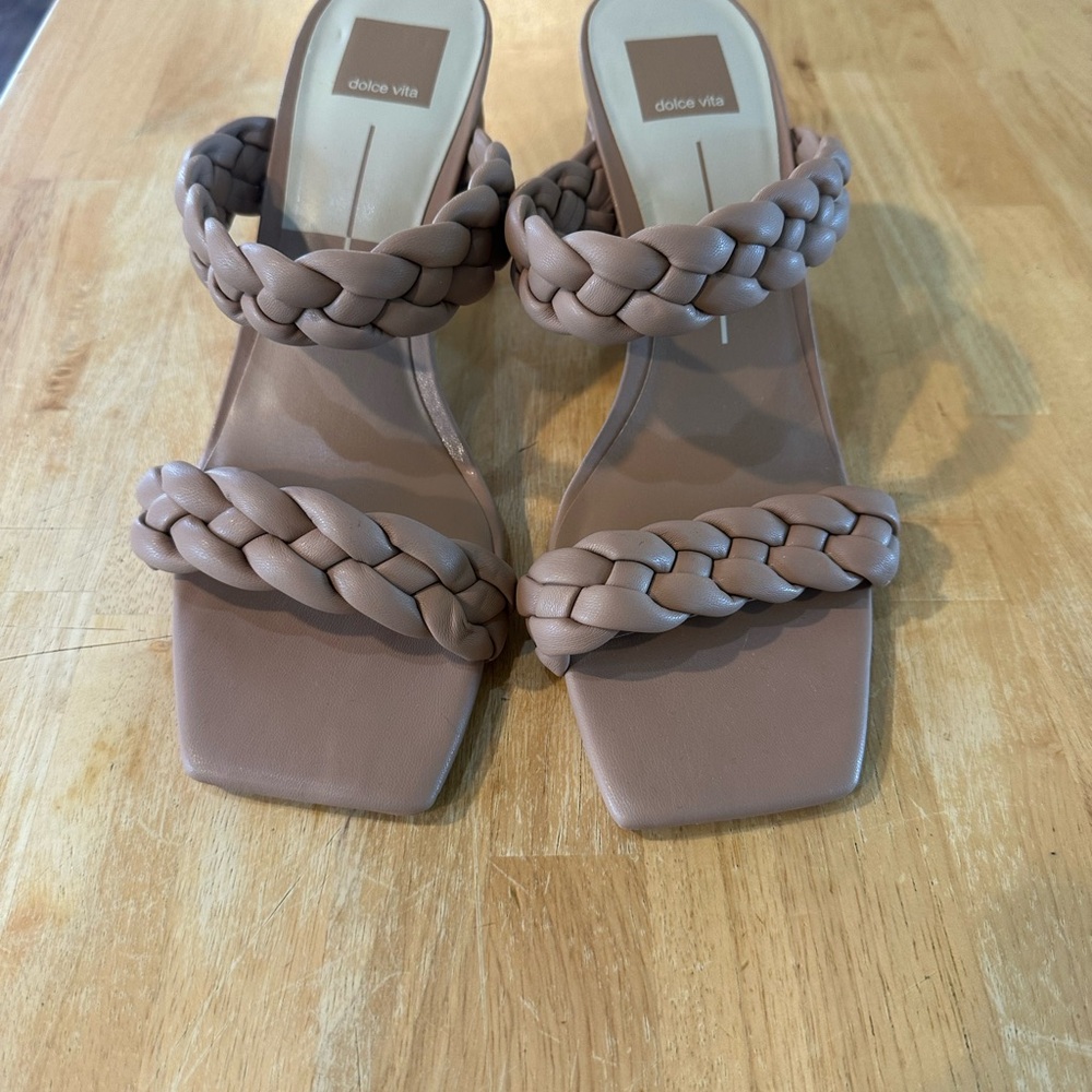 Dolce Vita Women's Tan Braided Sandals
